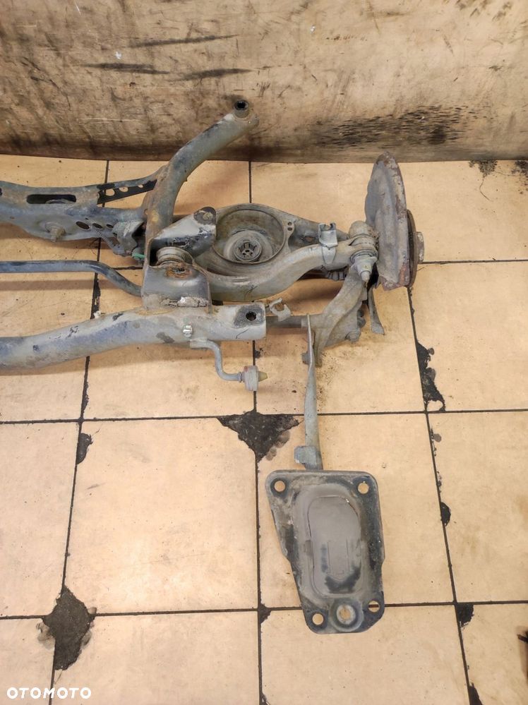 oś belka zawieszenia tył leon iii 3 5f cupra hb - 3