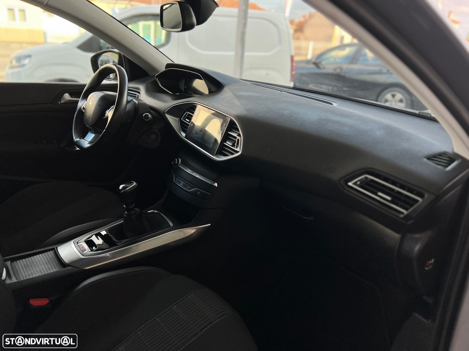 Peugeot 308 SW 1.5 BlueHDi Allure - 24