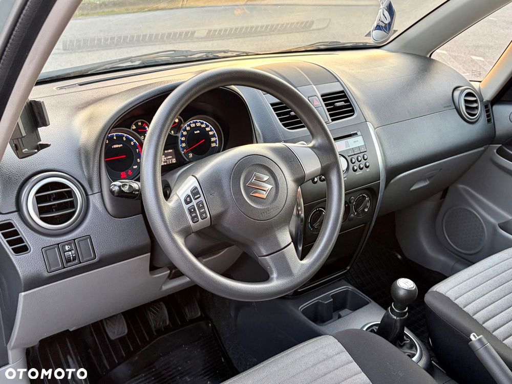 Suzuki SX4 - 14