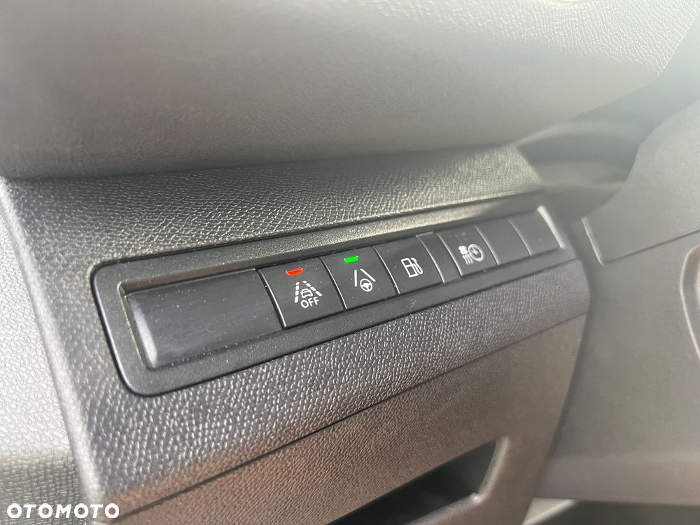 Peugeot 3008 1.6 PureTech Hybrid4 PHEV GT S&S EAT8 - 32