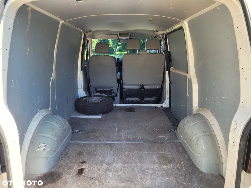 Volkswagen T5 - 20
