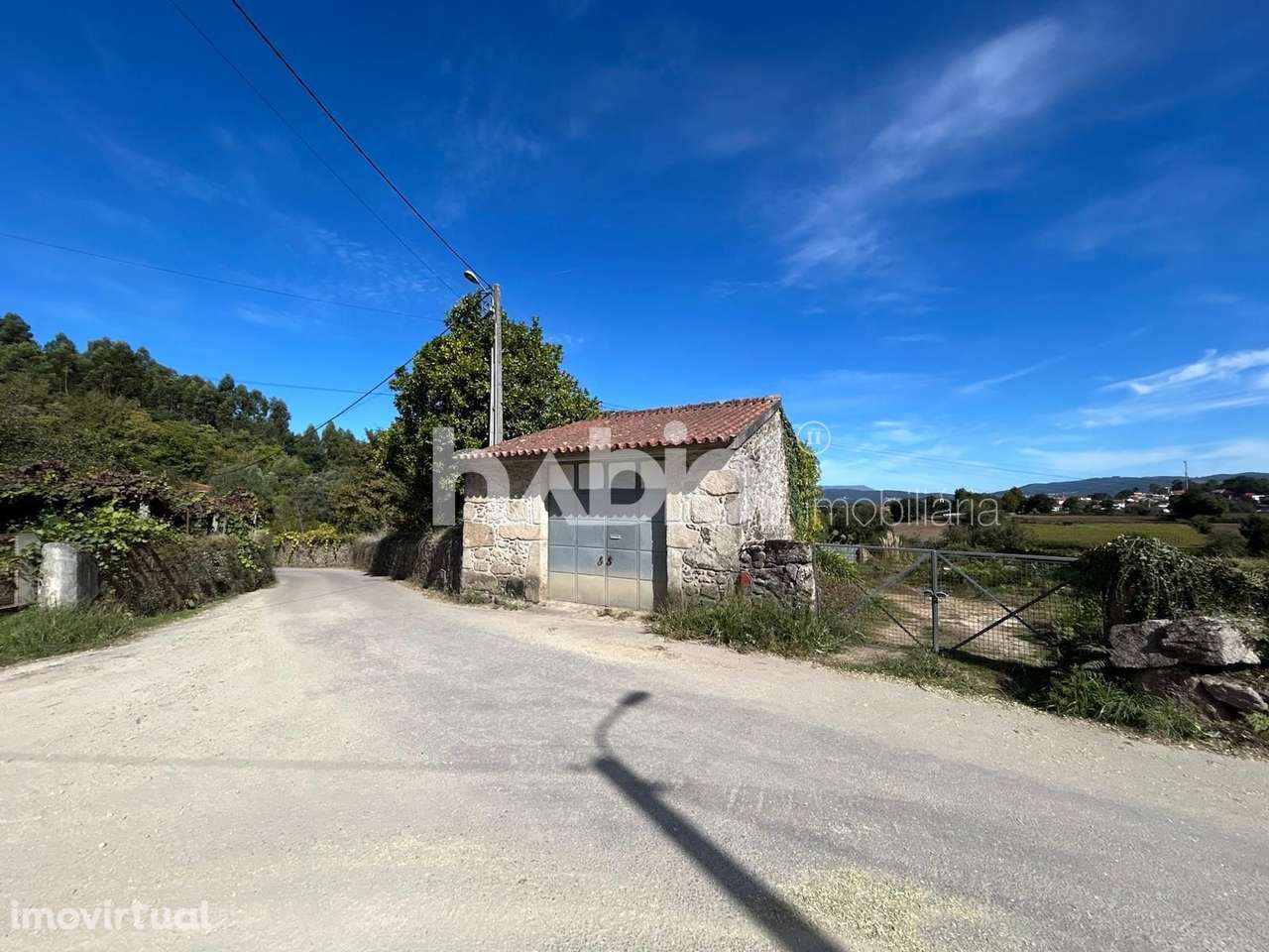 Quinta em Forjães, moradia com 3 quartos e terreno com 10.000m2 - Grande imagem: 3/11
