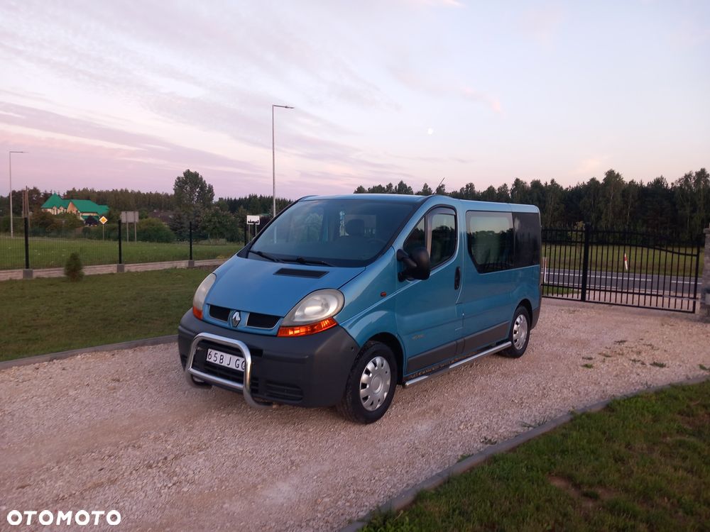 Renault Trafic - 1