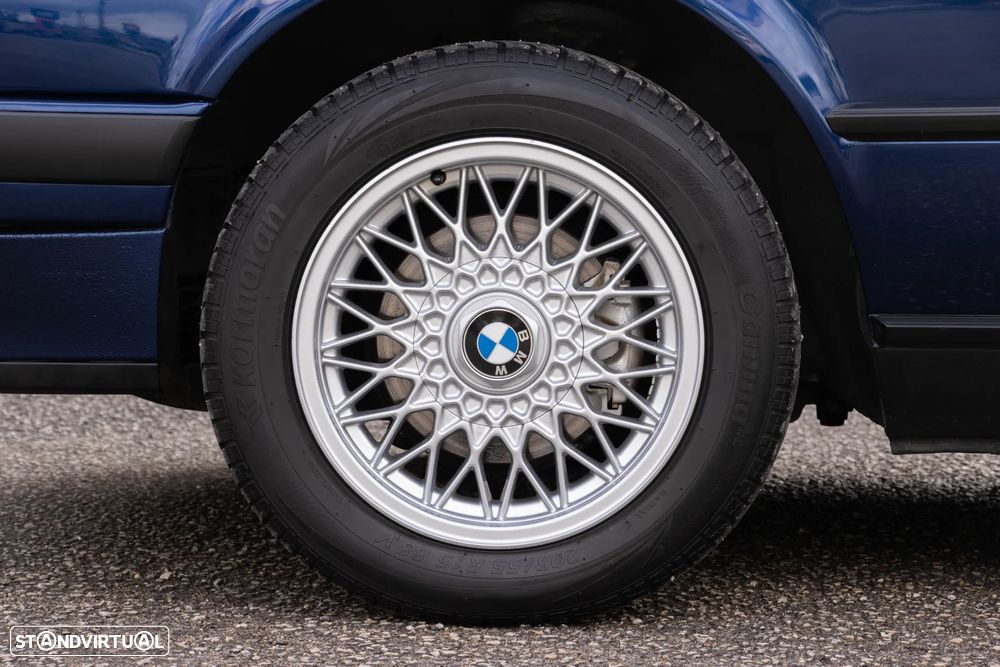 BMW 320 i Cabriolet - 13