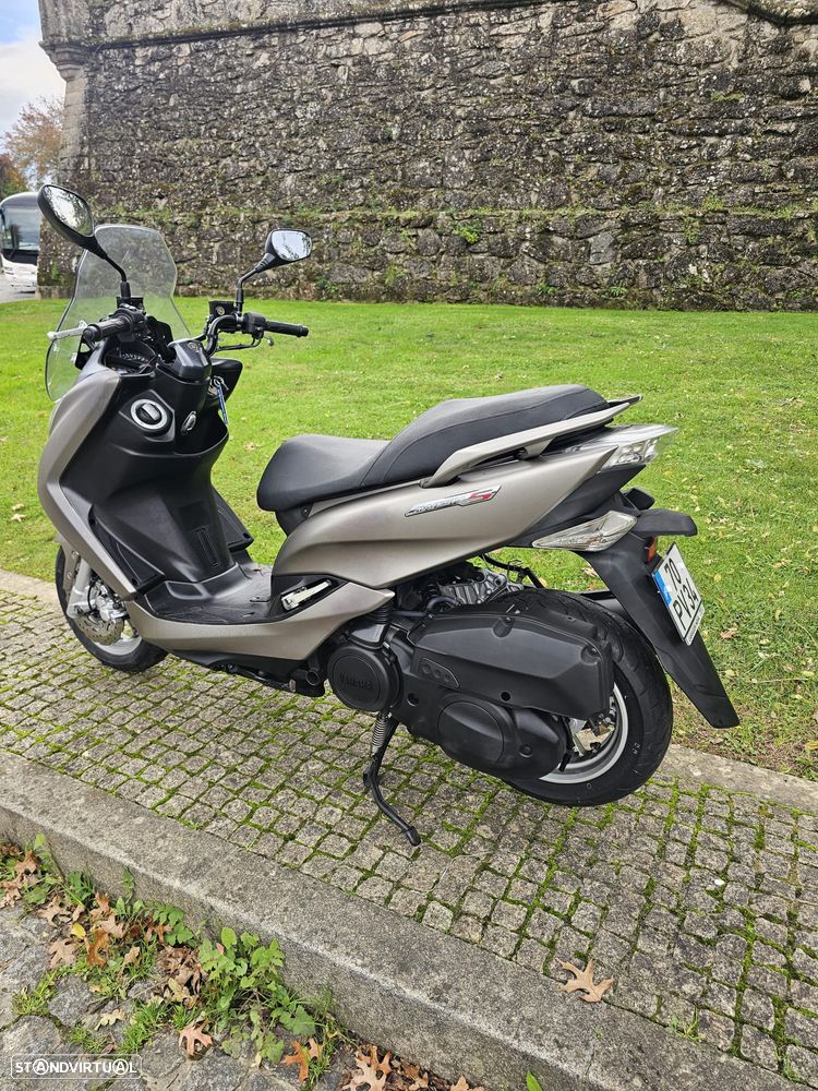 Yamaha Majesty - 6