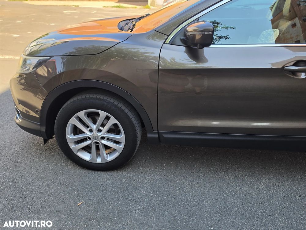 Nissan Qashqai 1.6 DCI Xtronic TEKNA - 24