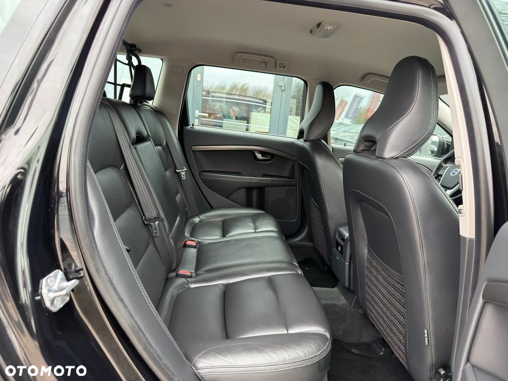 Volvo XC 70 ver-d4-drive--e-dynamic-momentum - 27