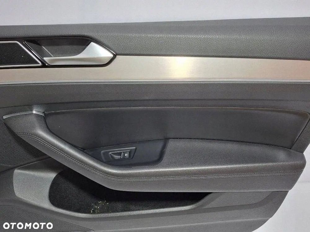 VW PASSAT B8 2019 Boczek drzwi przednich prawy skóra LED 3G1867012 europa - 4