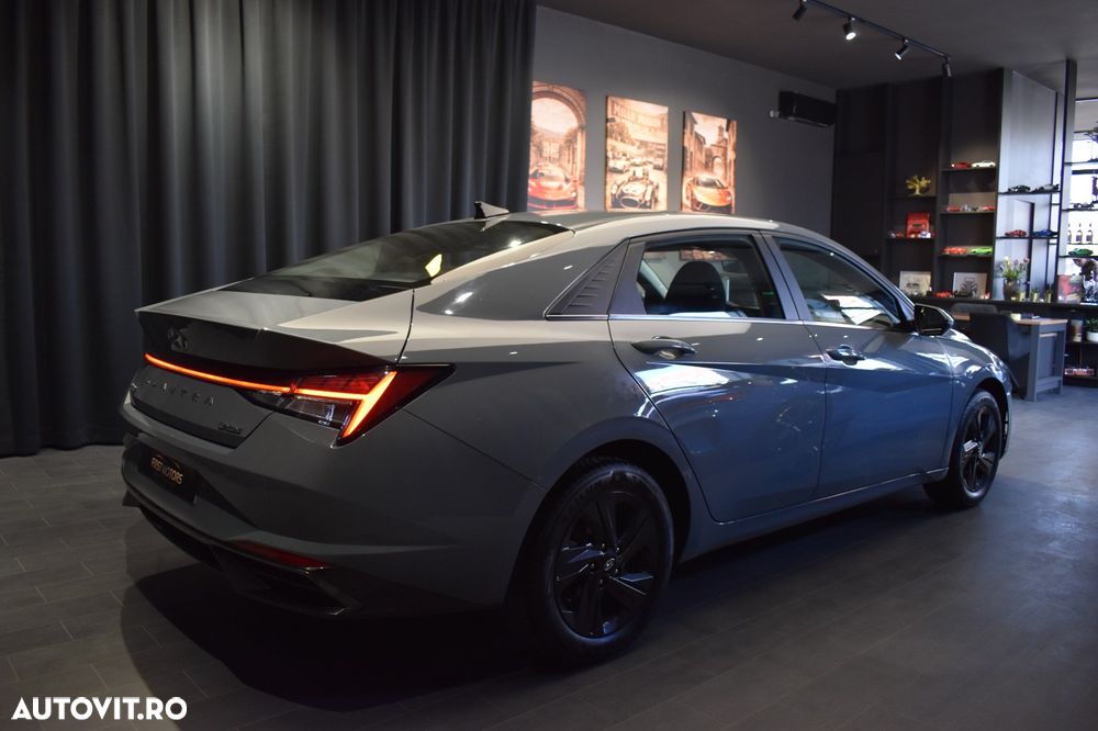 Hyundai Elantra 1.6 l 123 CP CVT Highway - 6