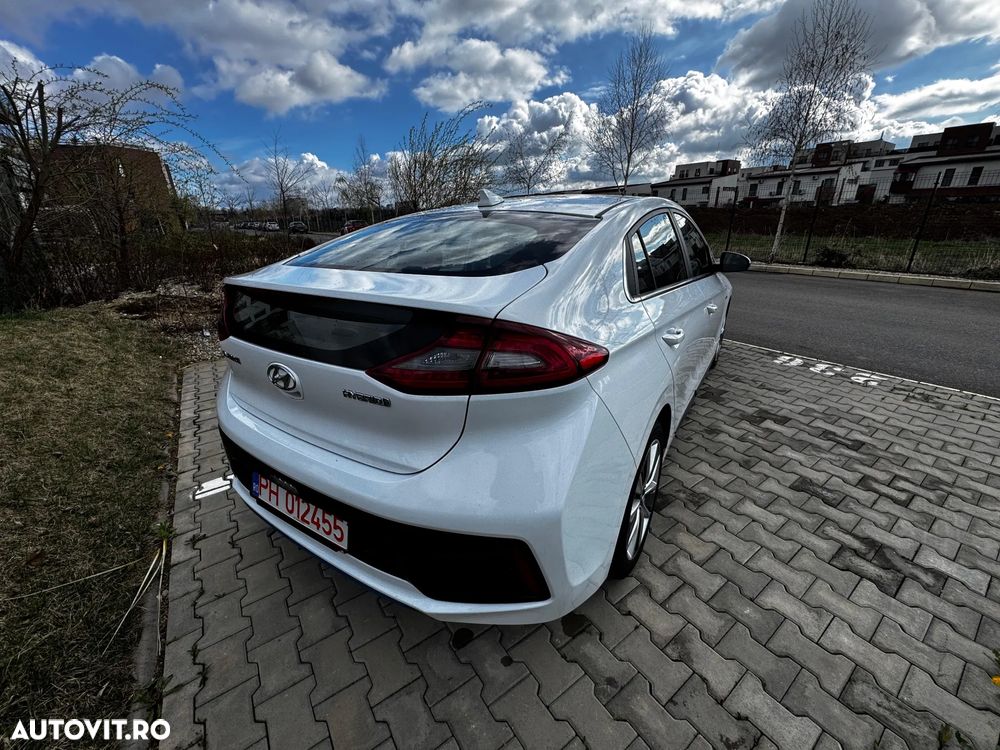 Hyundai IONIQ 1.6 GDI Premium - 13
