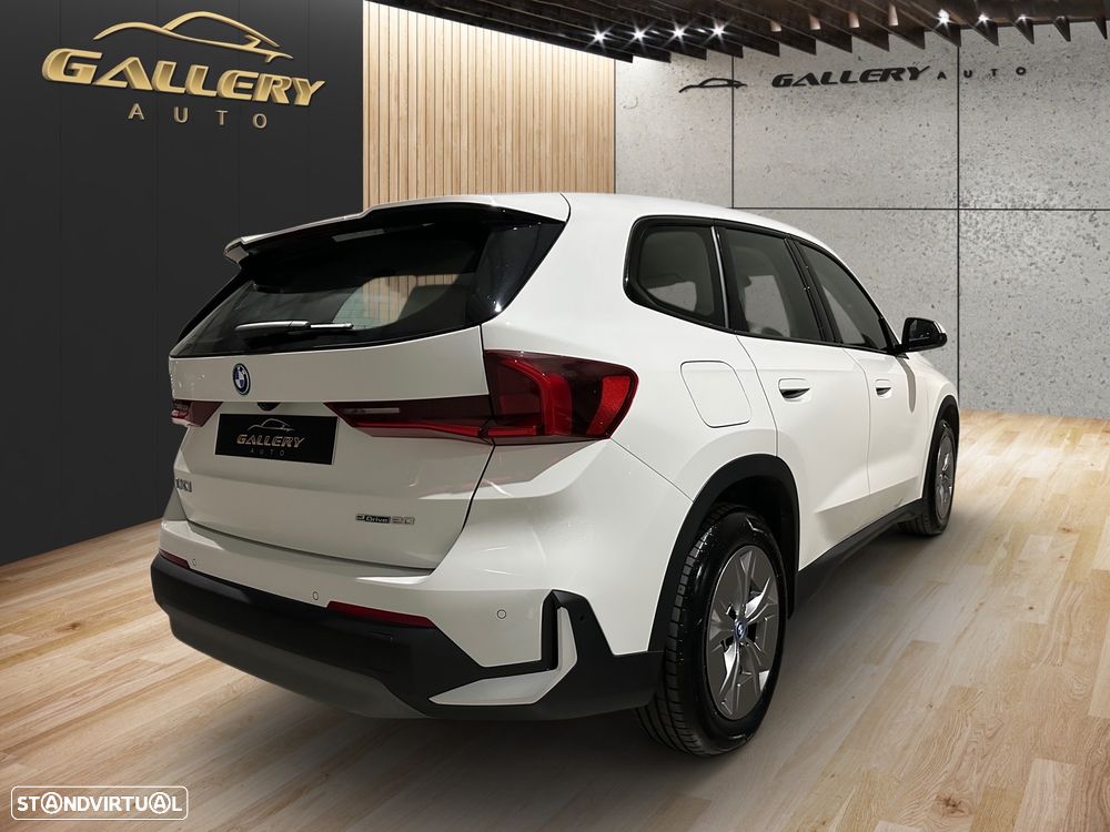 BMW iX1 eDrive20 - 4