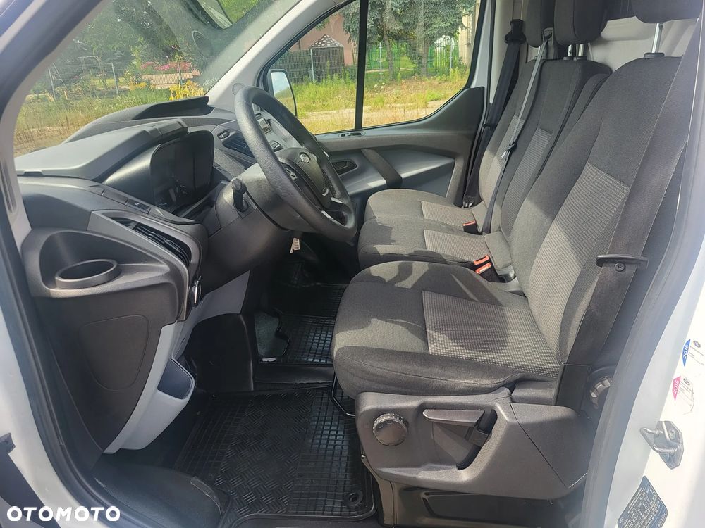Ford Transit Custom - 22