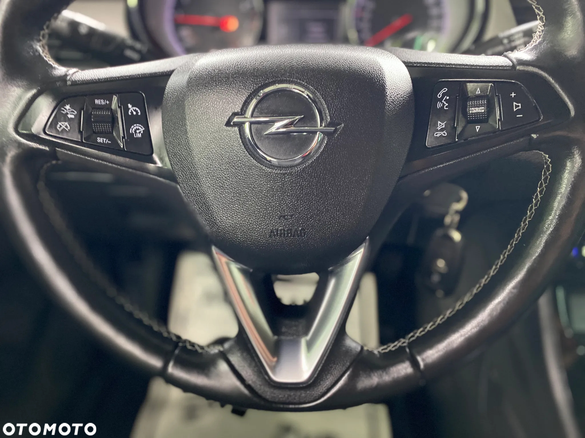 Opel Astra 1.2 Turbo Edition - 35