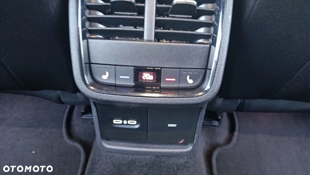 Skoda Octavia 2.0 TDI DSG Tour - 10