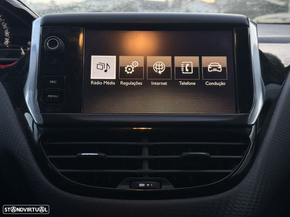 Peugeot 2008 1.2 PureTech Style - 10