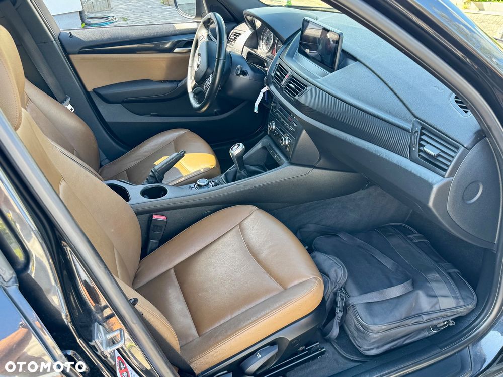 BMW X1 sDrive20d - 12
