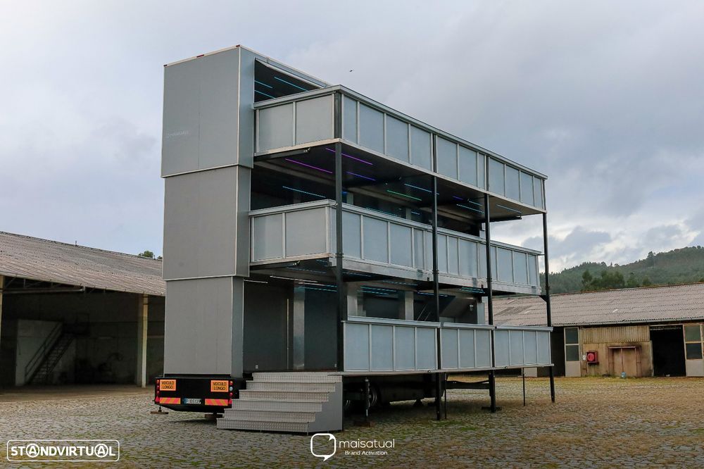 Freightliner O00 - 1