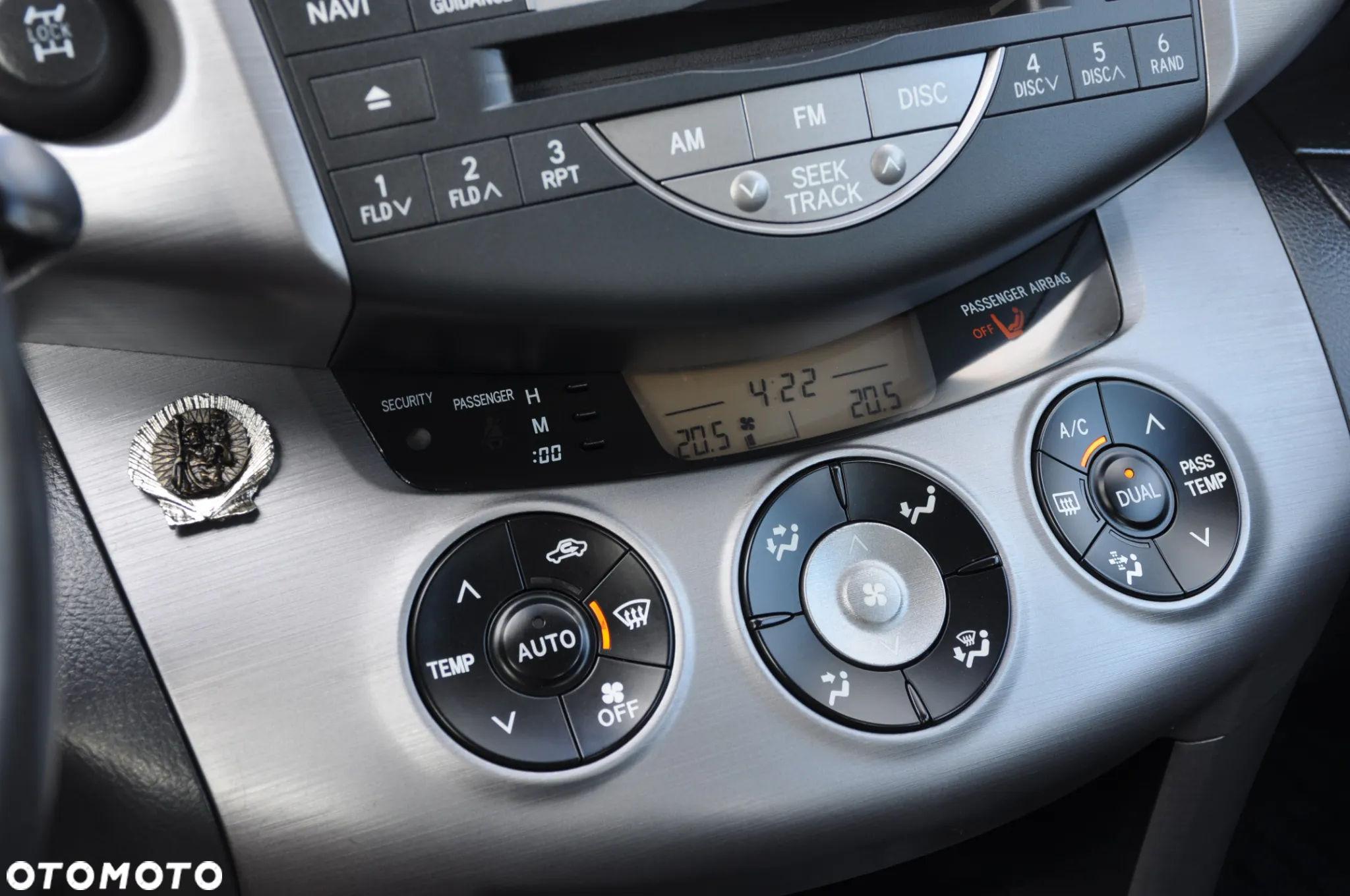 Toyota RAV4 2.0 4x4 Automatik Executive - 37