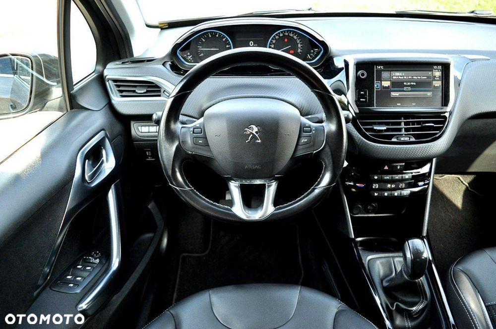 Peugeot 2008 1.2 Pure Tech GPF Allure S&S - 7