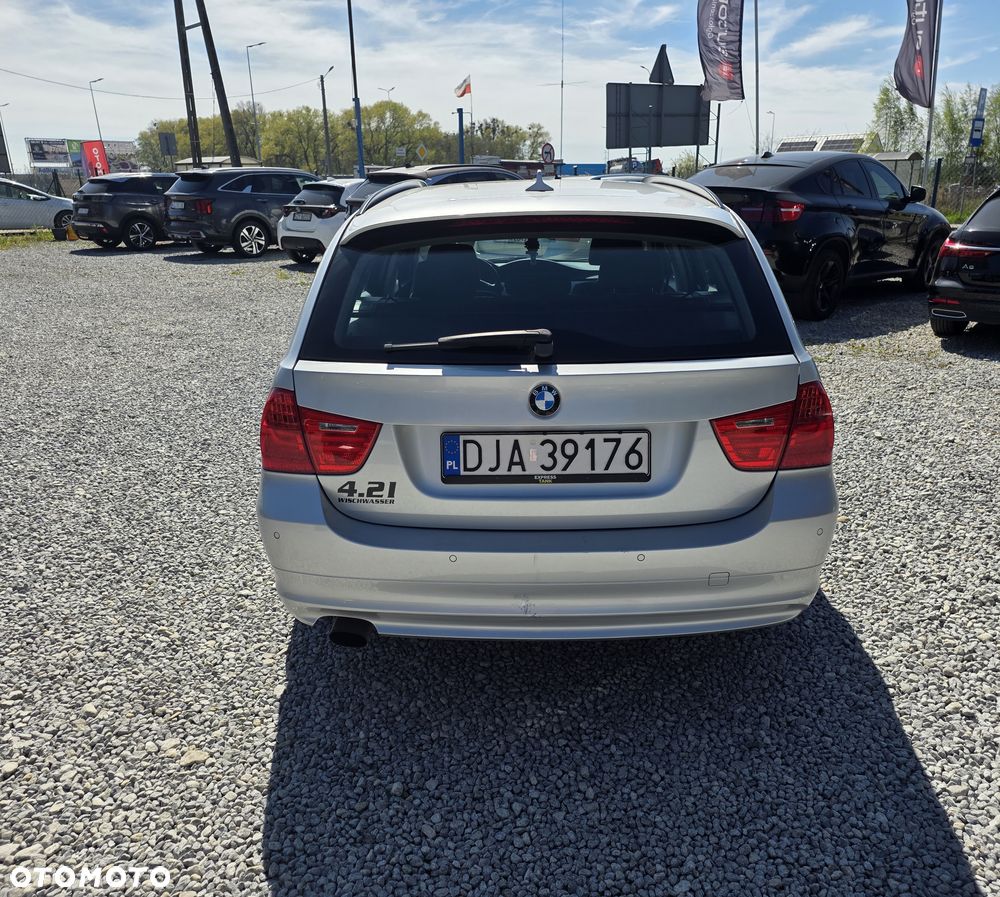BMW Seria 3 318d DPF Edition Exclusive - 8