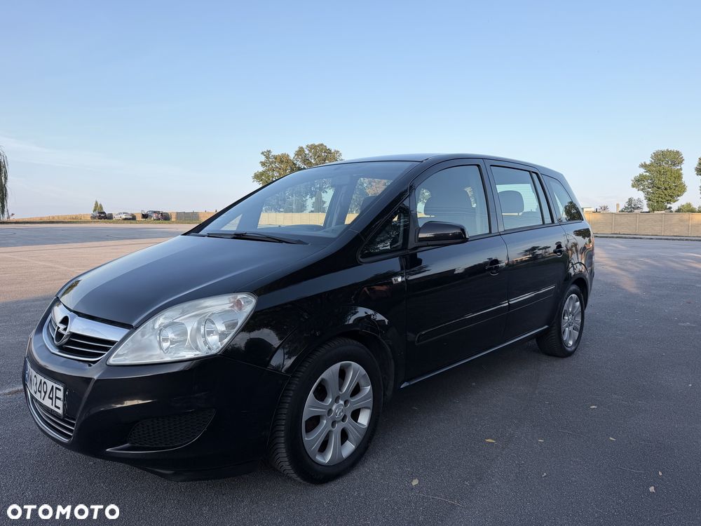 Opel Zafira - 1