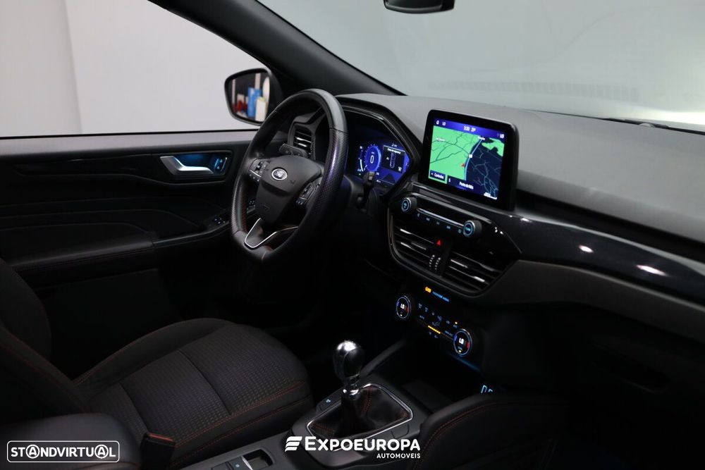 Ford Kuga 1.5 EcoBoost ST-Line - 29