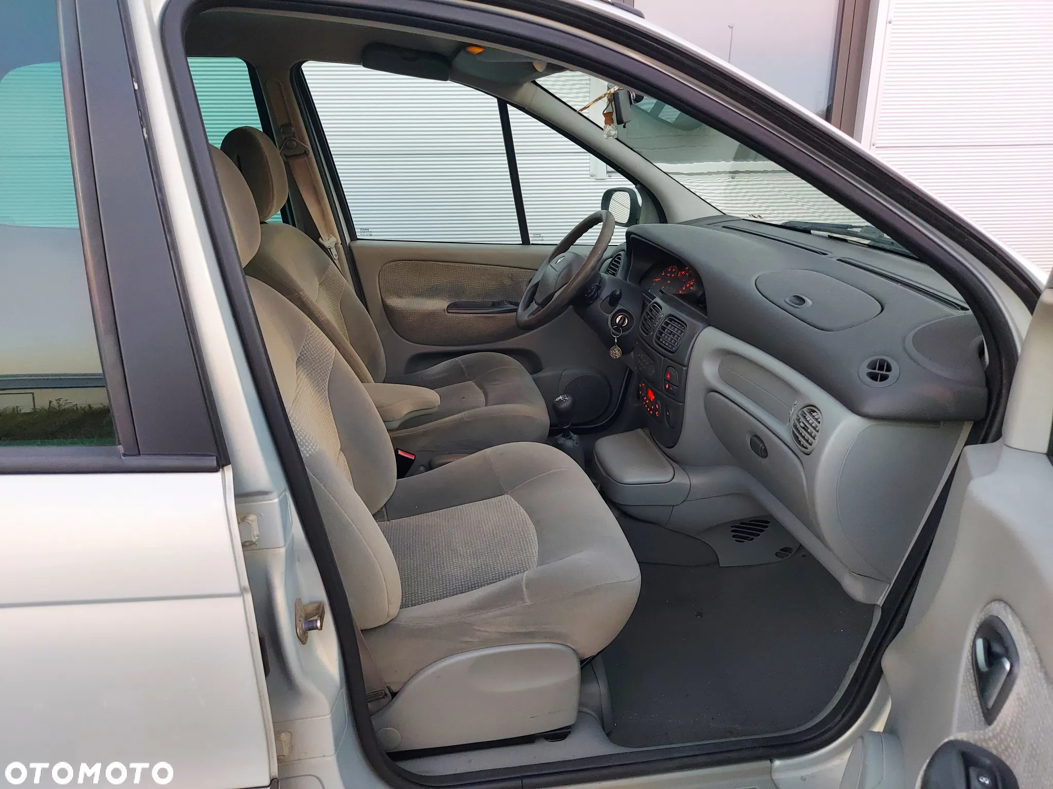 Renault Scenic 1.6 16V Privilege - 5