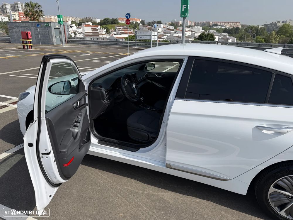 Hyundai Ioniq 1.6 GDI PHEV Tech - 4