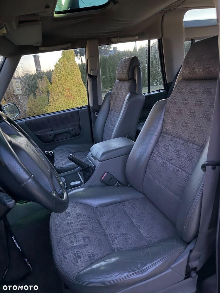 Land Rover Discovery - 22