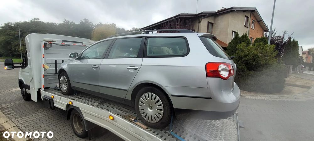 Volkswagen Passat 2.0 TDI Comfortline DSG - 3