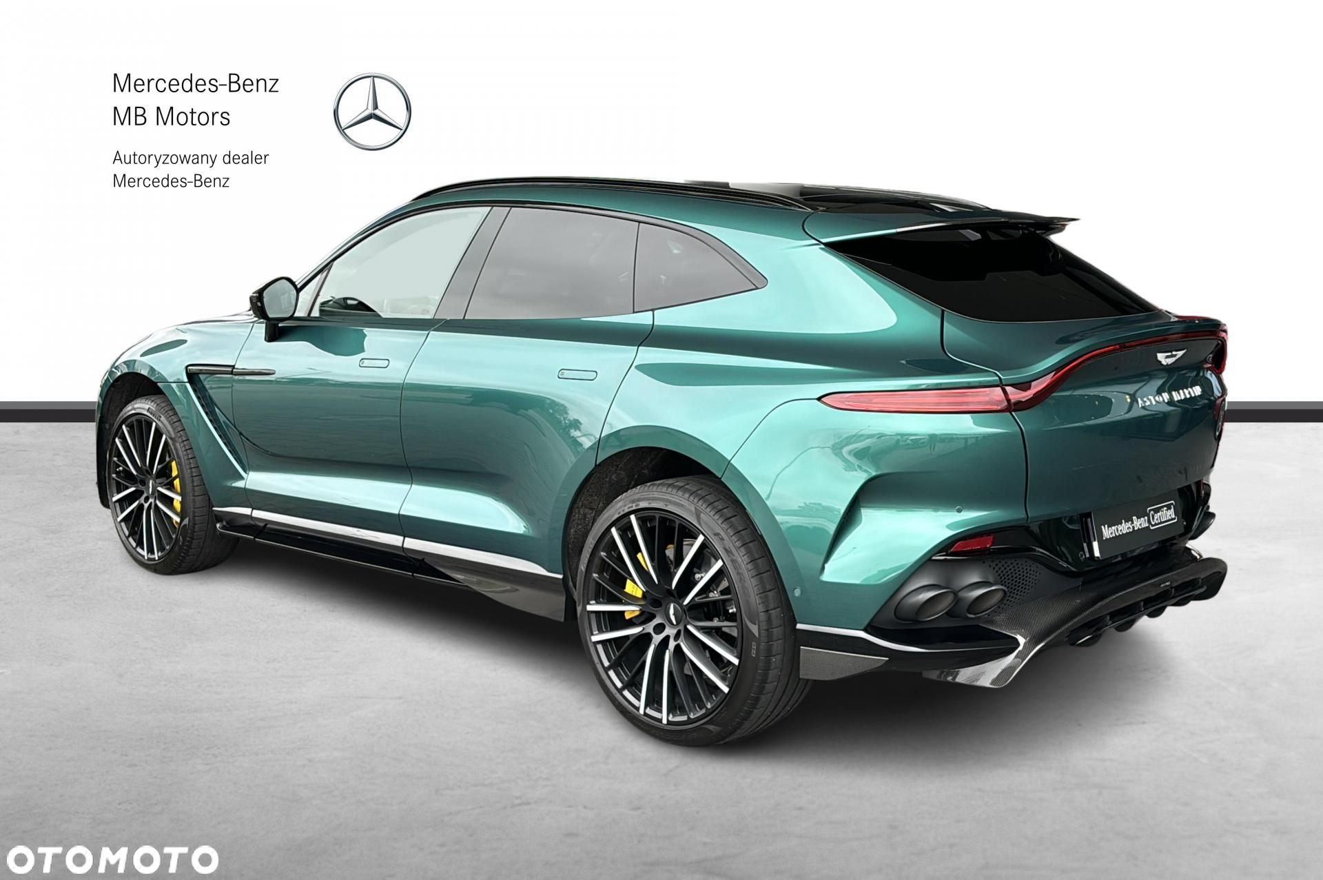 Aston Martin DBX - 3