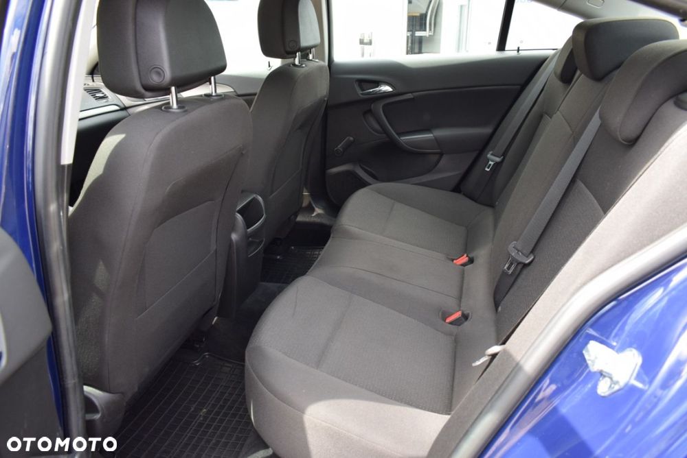 Opel Insignia - 17
