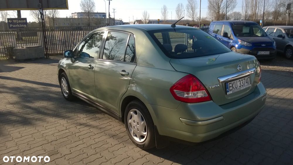 Nissan Tiida 1.6 Tekna - 4