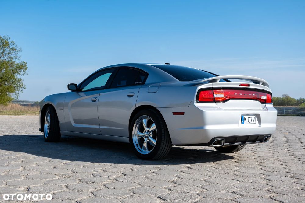 Dodge Charger - 13