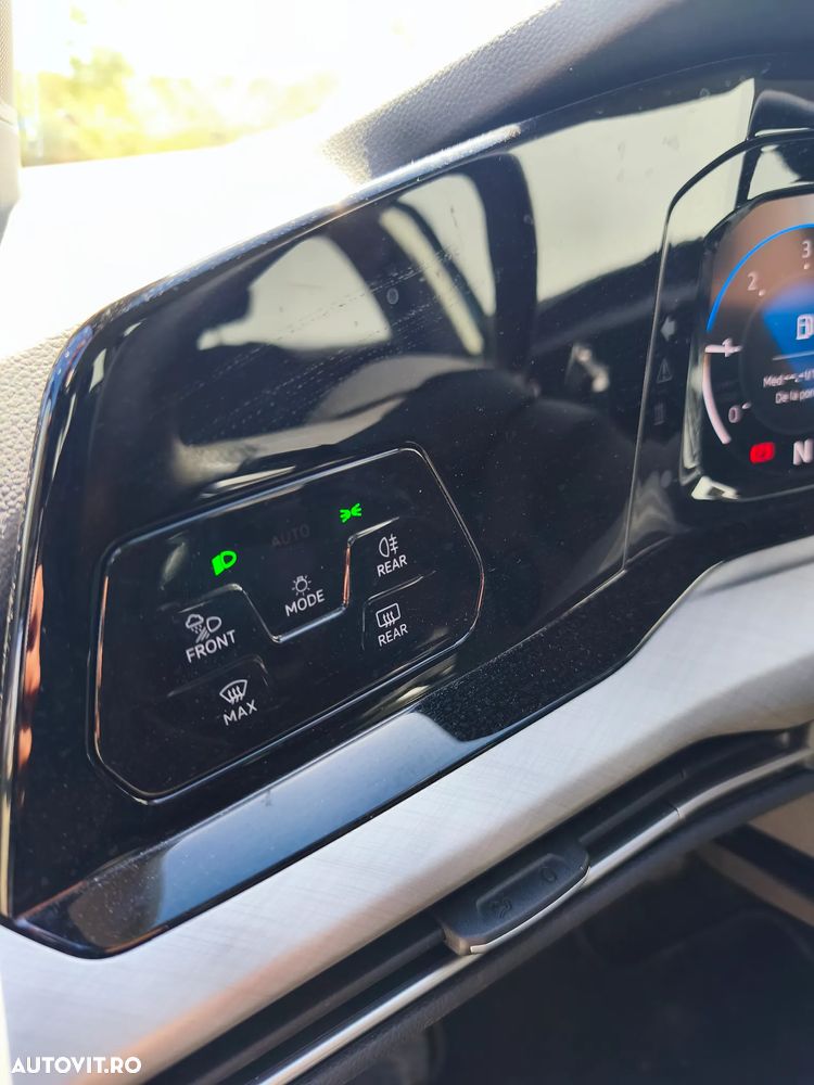 Volkswagen Golf 2.0 TDI DSG Life - 12