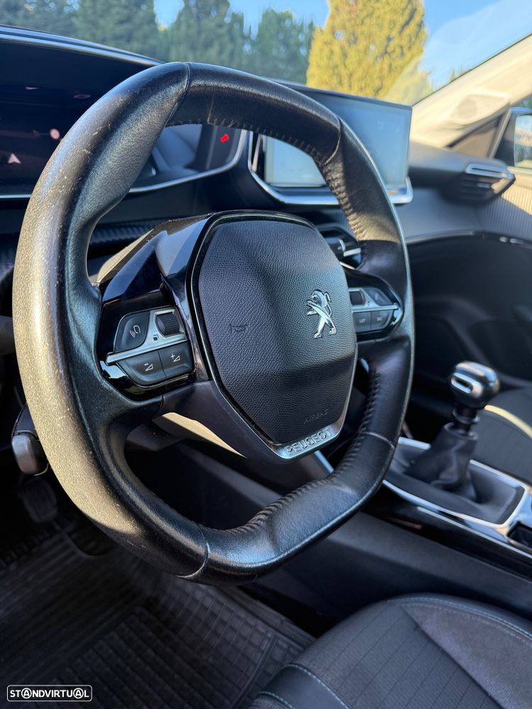 Peugeot 208 PureTech 100 Allure - 14