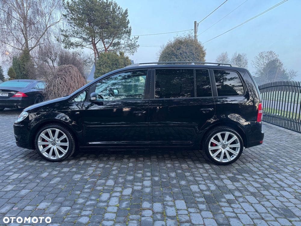 Volkswagen Touran 2.0 TDI R-Line Edition - 4