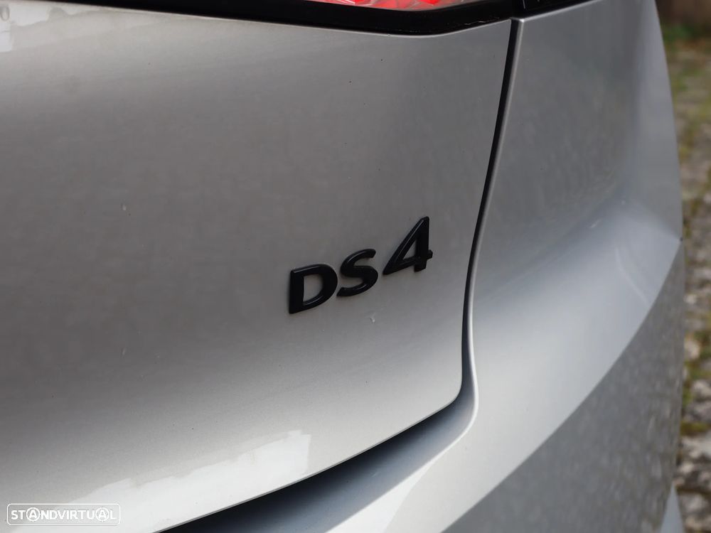 DS DS4 E-TENSE 225 PERFORMANCE LINE - 11
