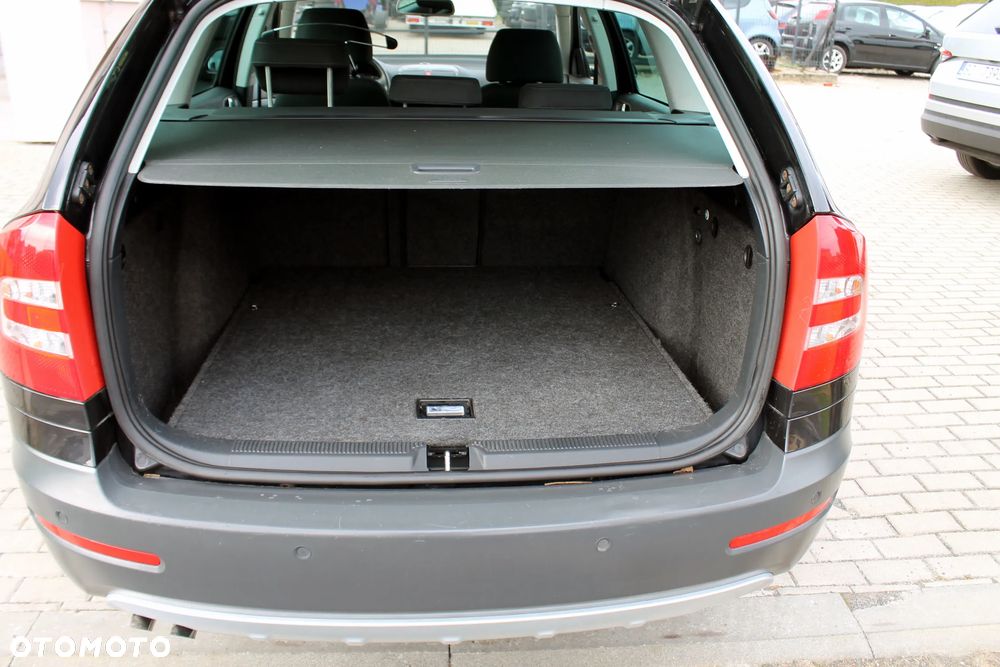 Skoda Octavia 2.0 TDI DPF Scout 4x4 - 27
