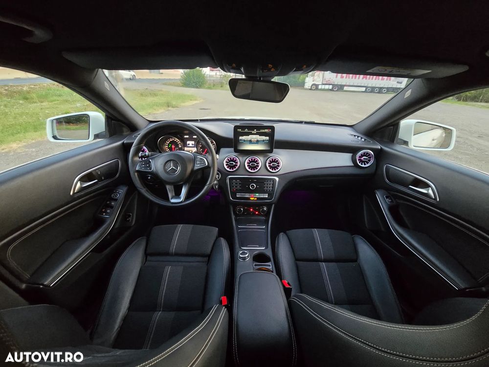 Mercedes-Benz CLA 180 7G-DCT - 6