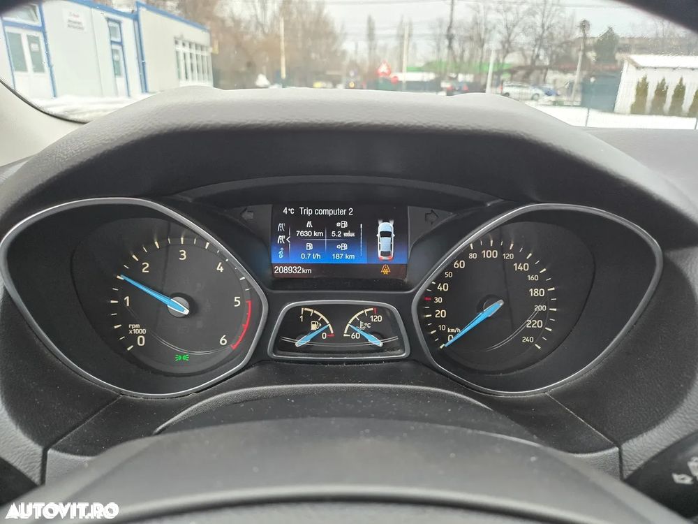 Ford Focus 1.5 EcoBlue Active - 6