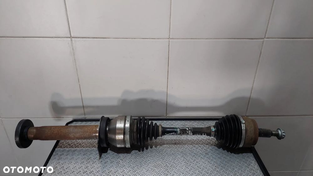 PÓŁOŚ PRAWY PRZÓD MANUAL VW T5 2,5TDI R2008 NR 7H0407272BL - 1