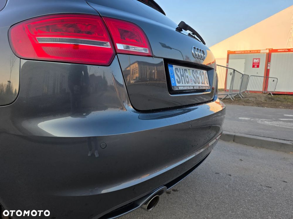 Audi A3 Sportback 2.0 TDI S line Sportpaket plus - 16