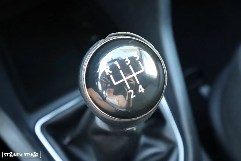 VW Caddy - 29
