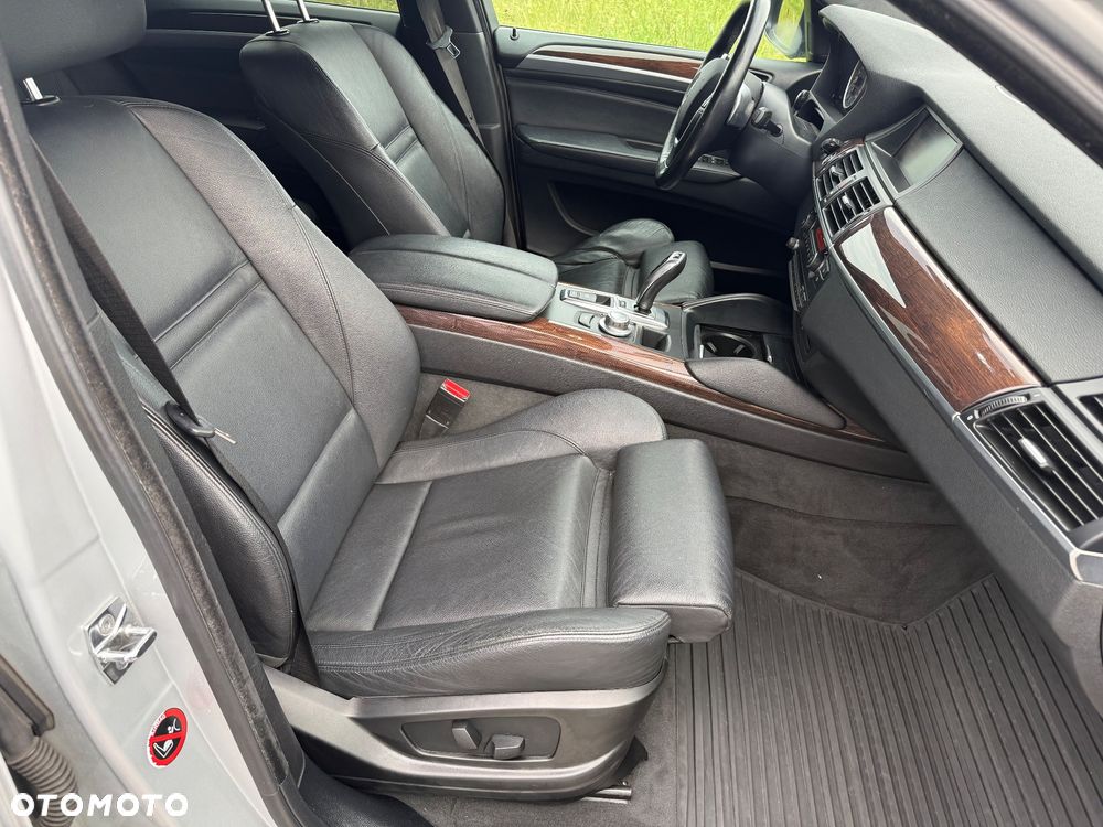 BMW X6 - 21