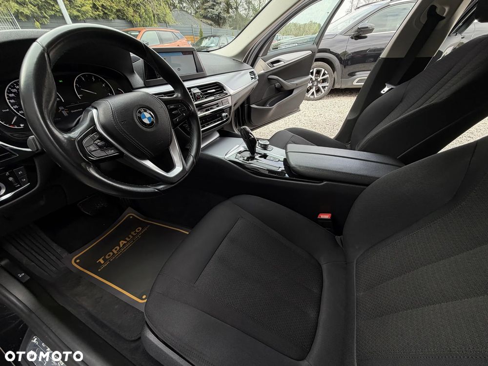 BMW Seria 5 520d - 19