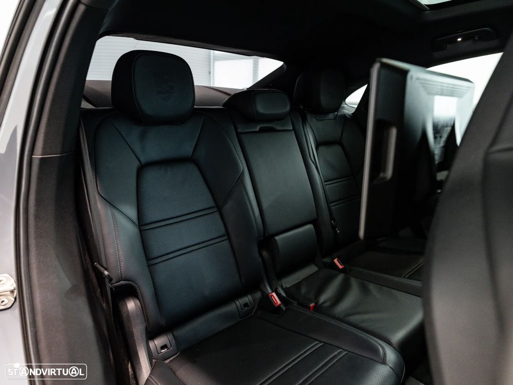 Porsche Cayenne Coupé S E-Hybrid Tiptronic S - 32