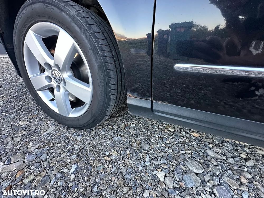 Volkswagen Passat 2.0 TDI DPF Comfortline - 12