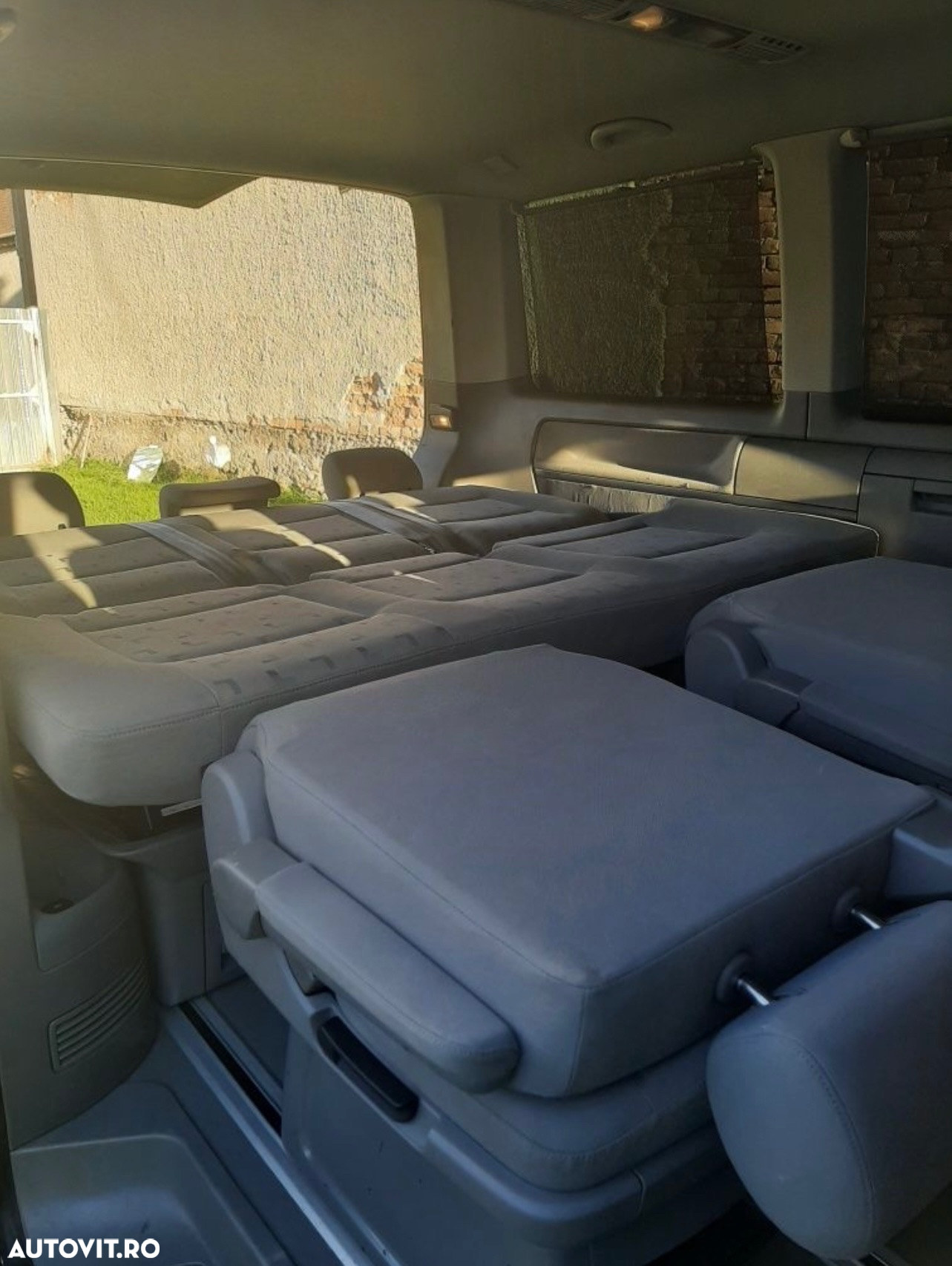 Volkswagen Multivan - 17