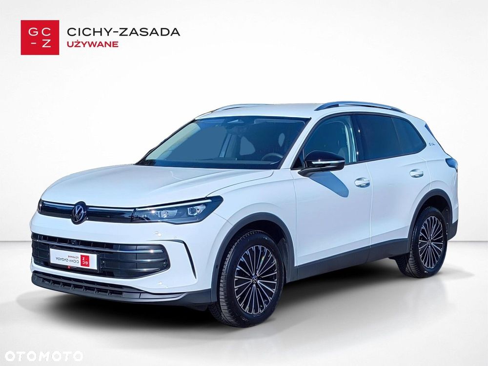 Volkswagen Tiguan - 1